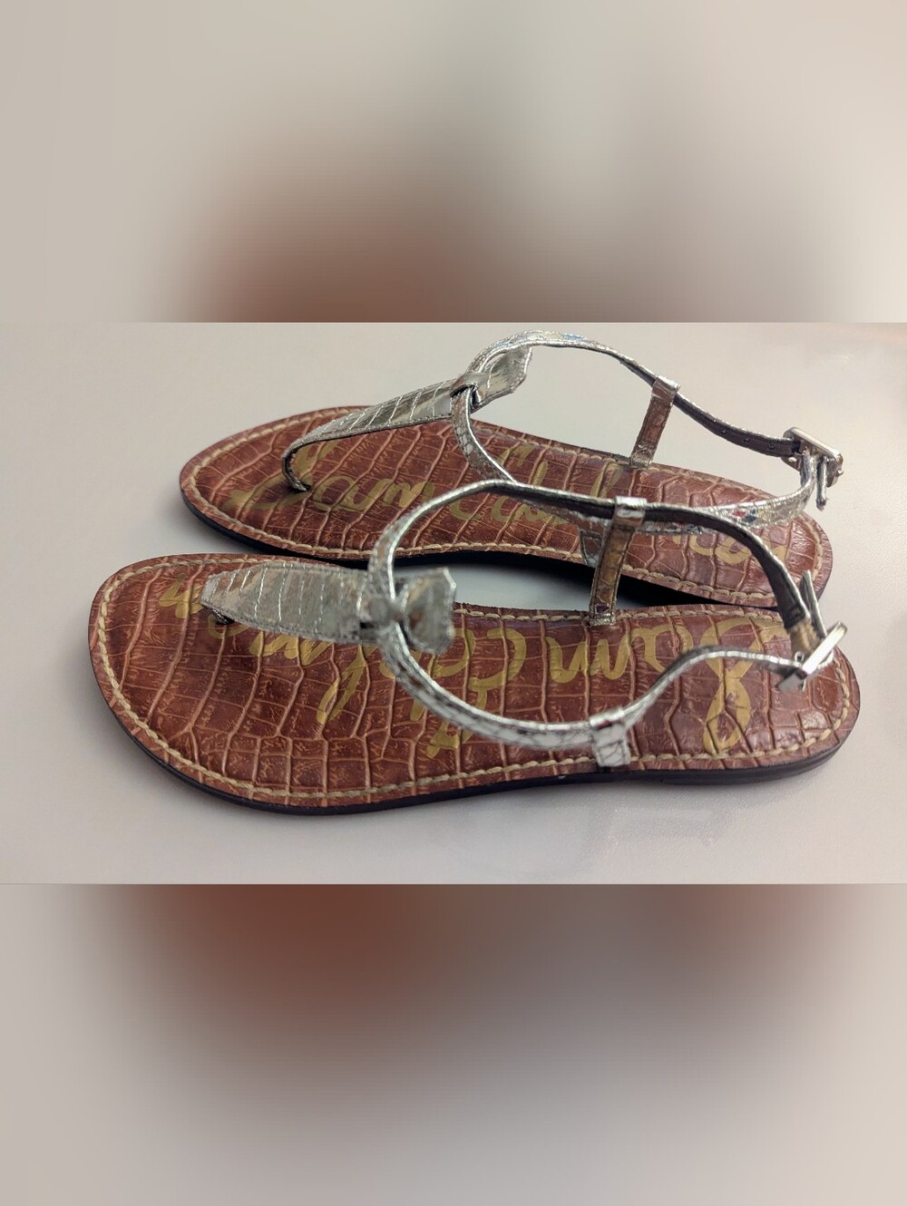 Sam Edelman Women's Soft Silver Metallic Gigi Thong Sandal. Size 6
